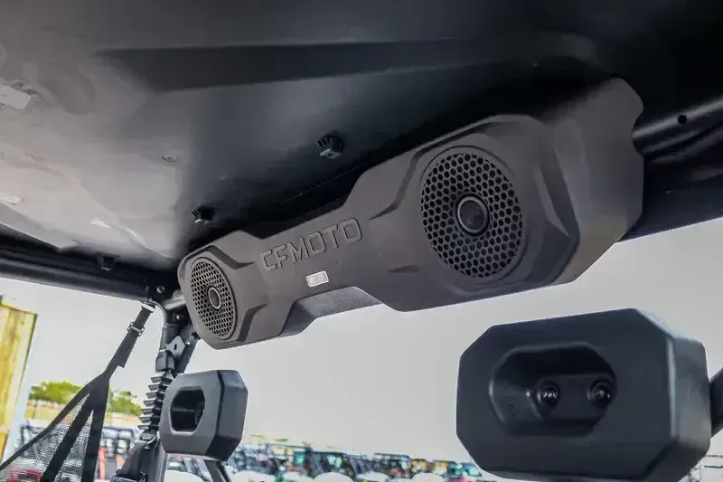 NEW 2025 CFMOTO UFORCE U10 XL PRO Image 9