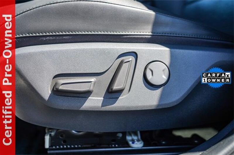 Used 2024 Kia Niro Plug-In Hybrid SXImage 24