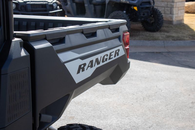 NEW 2026 POLARIS RANGER CREW 1000 PREMIUM Image 15
