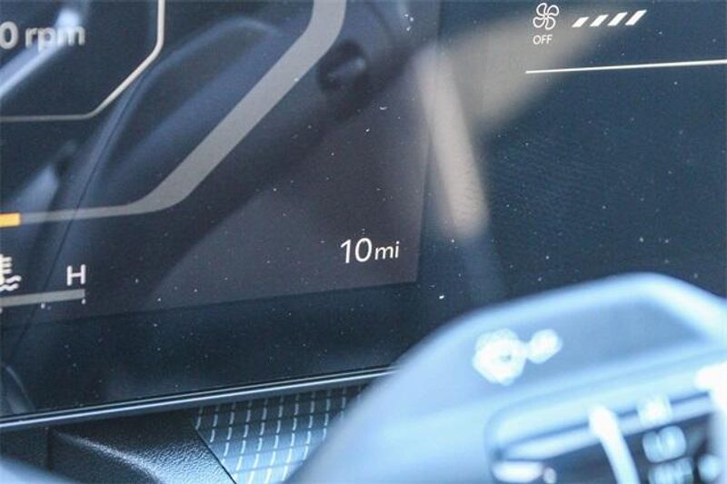 New 2025 Kia K4 GT-LineImage 25