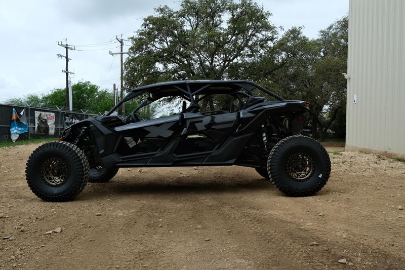 NEW 2026 CAN-AM MAVERICK X3 MAX X RS TURBO RR SMARTSHOX WITH 1025 TOUCHSCREEN Image 6