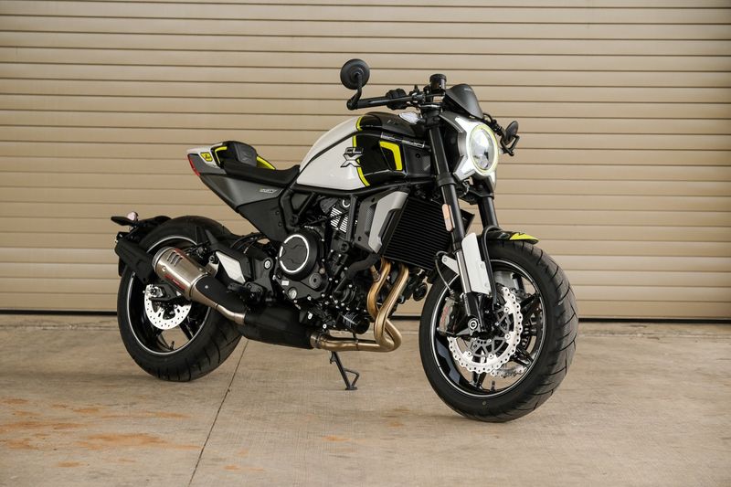 2023 CFMOTO CLX 700 Sport  in a WHITE exterior color. Family PowerSports (877) 886-1997 familypowersports.com 
