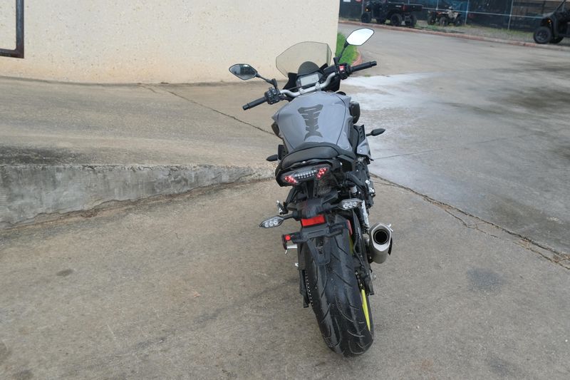 2017 Yamaha FZ10 GRAY Image 4