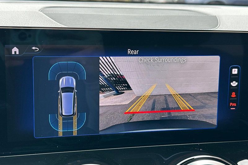 2024 Mercedes-Benz EQB 300Image 23