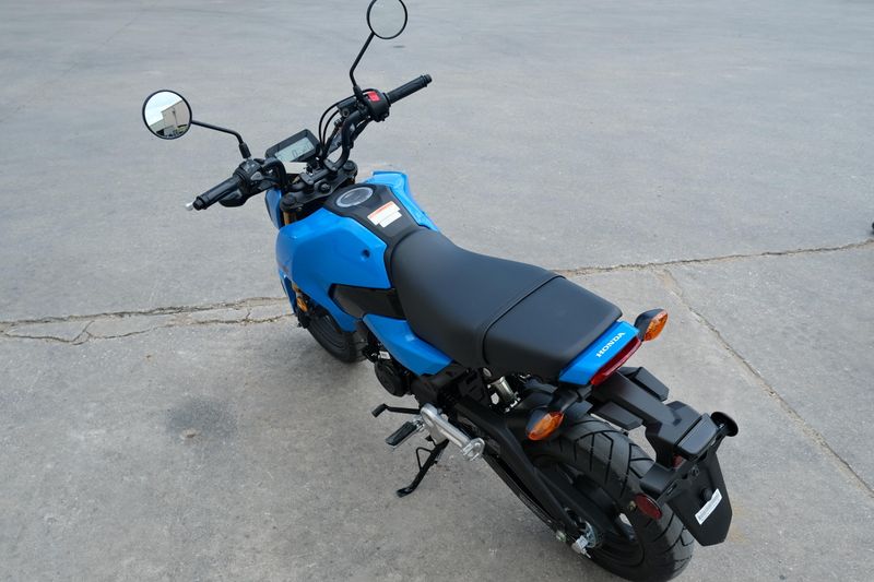 2025 Honda GROM CANDY BLUE Image 6