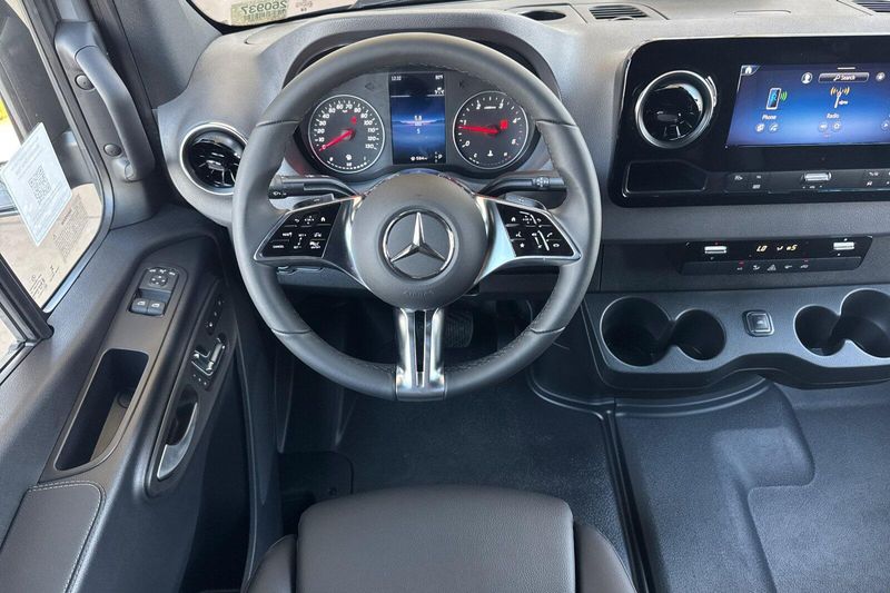 New 2026 Mercedes-Benz Sprinter 2500 Cargo 144 WBImage 10