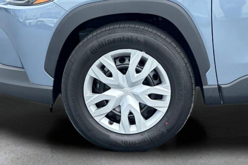 Used 2026 Toyota Corolla Cross LImage 25