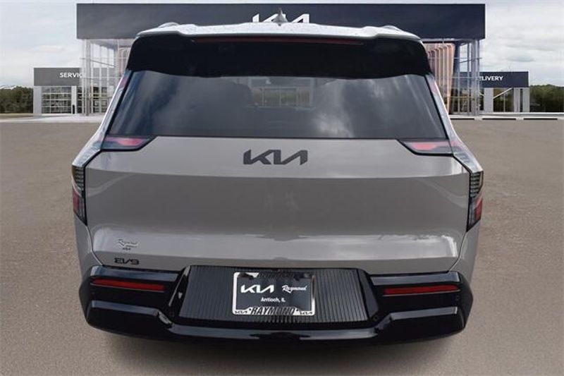 New 2026 Kia EV9 LandImage 4
