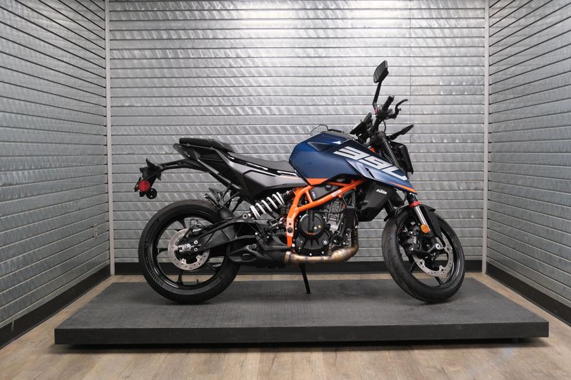 NEW 2026 KTM 390 DUKE Image 2