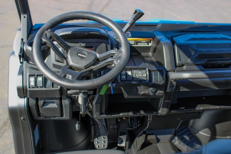 NEW 2025 CAN-AM DEFENDER MAX XT HD9 Image 20