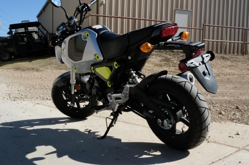 2023 Honda GROM SILVERImage 21