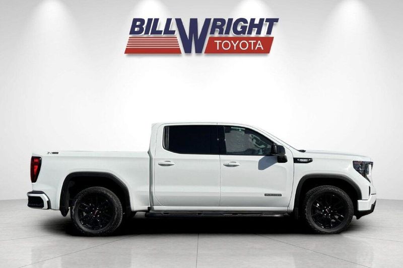 Used 2025 GMC Sierra 1500 ElevationImage 2