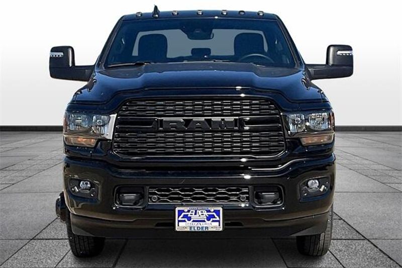 2024 RAM 3500 Lone Star Crew Cab 4x4 8