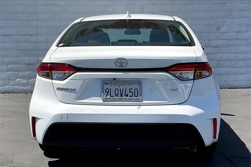 2024 Toyota Corolla LEImage 3