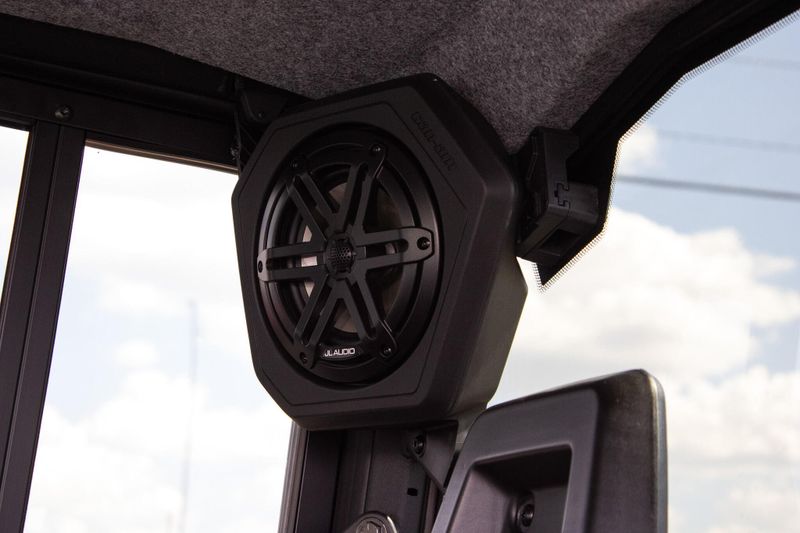 NEW 2026 CAN-AM DEFENDER MAX LIMITED CAB HD11 Image 23