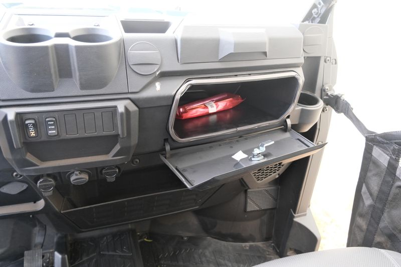 NEW 2026 POLARIS RANGER CREW XP 1000 PREMIUM Image 19