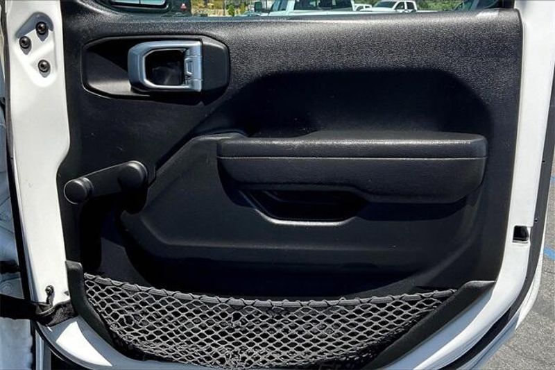 2023 Jeep Wrangler WillysImage 23