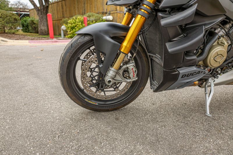 USED 2023 DUCATI STREETFIGHTER V4 Image 12