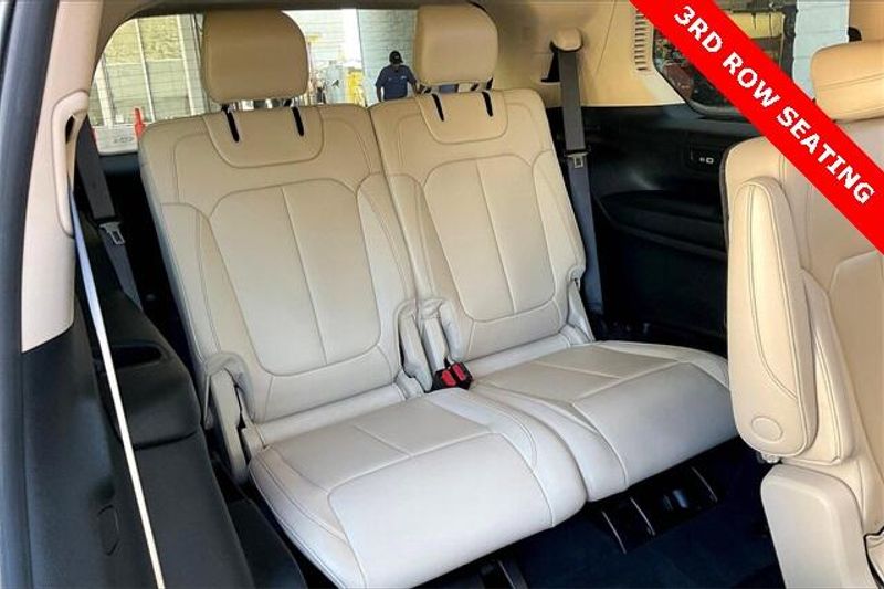 Used 2021 Jeep Grand Cherokee L LimitedImage 34