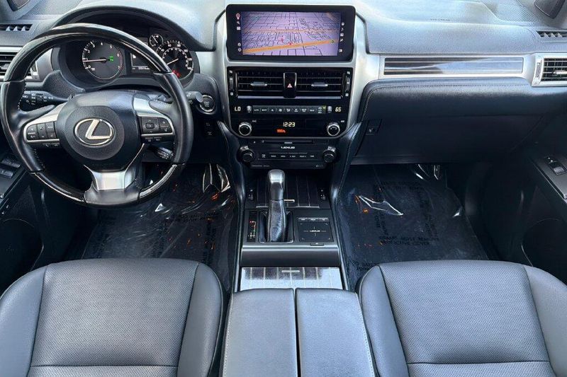Used 2023 Lexus GX 460Image 12