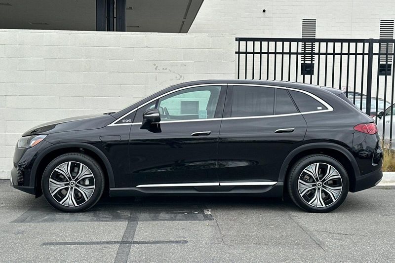 2023 Mercedes-Benz EQE 350+ SUVImage 7