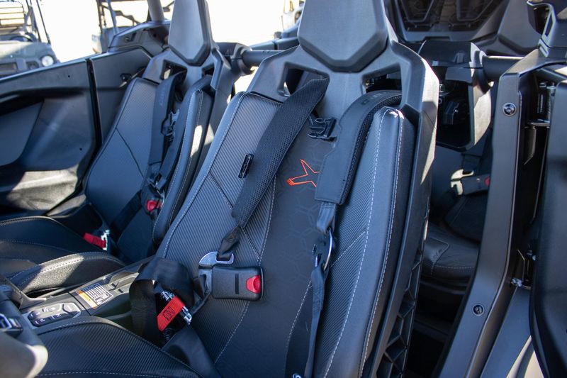 NEW 2026 CAN-AM MAVERICK R MAX X WITH SMARTSHOX 999T DCT Image 24