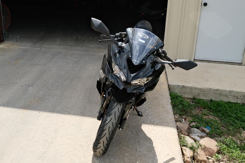 New 2025 Kawasaki NINJA ZX4R ABS METALLIC SPARK BLACK Image 8