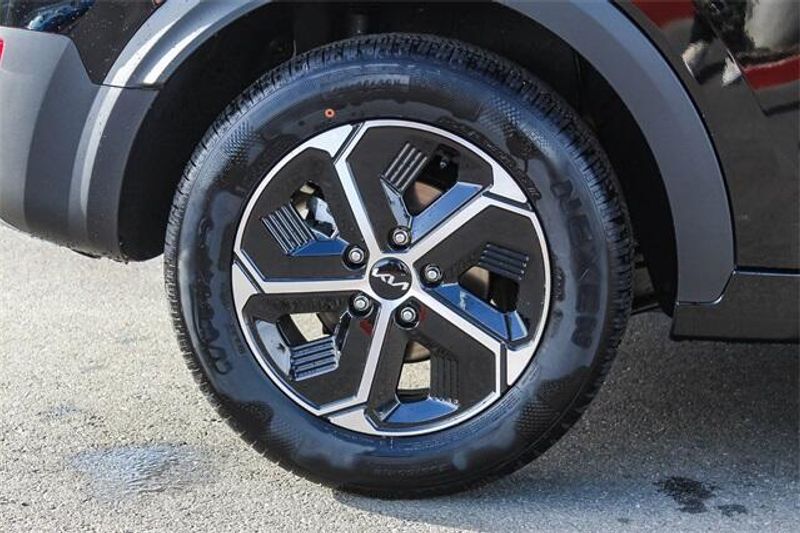 2025 Kia Niro EXImage 19