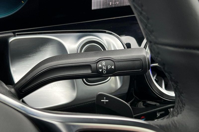 2023 Mercedes-Benz EQB 300Image 25