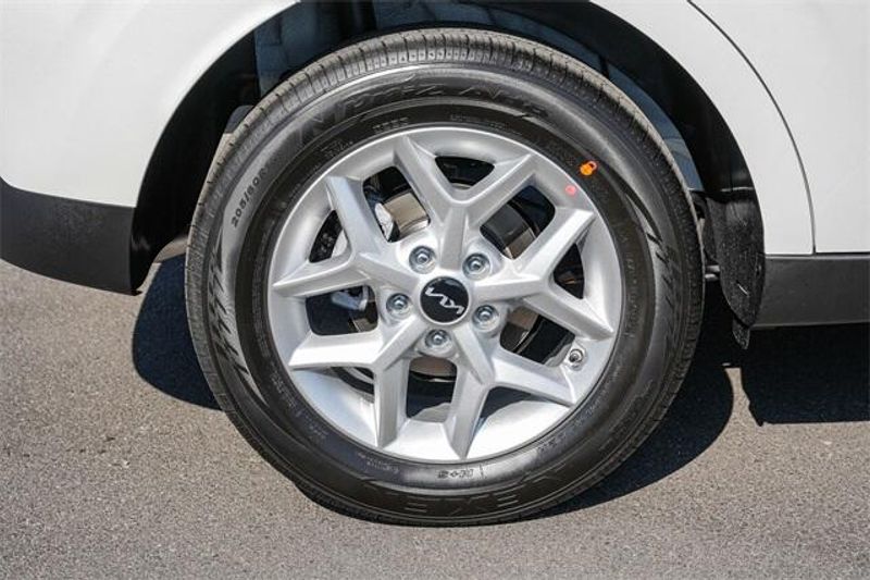 New 2025 Kia Soul SImage 25