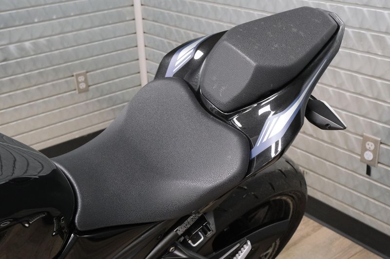 USED 2022 KAWASAKI Z900 ABS Image 19