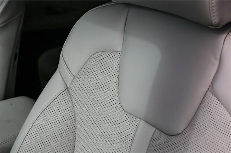 2025 Kia Sorento EXImage 20
