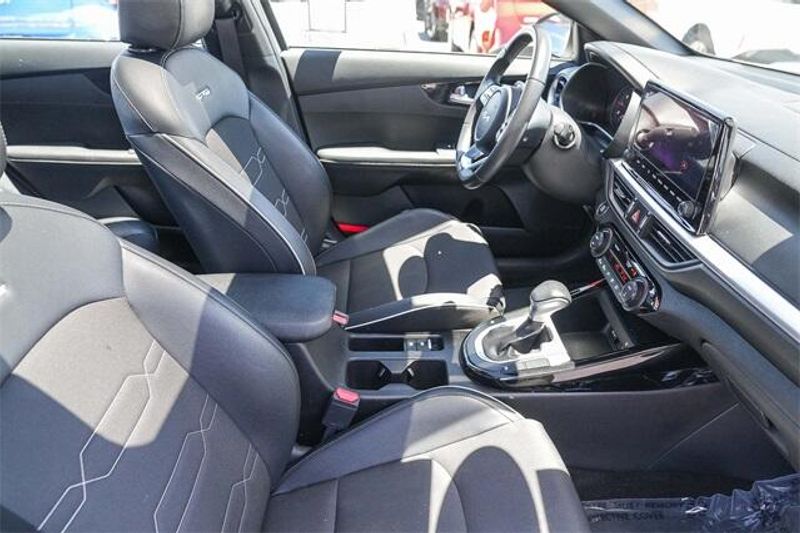Used 2022 Kia Forte GT-LineImage 17