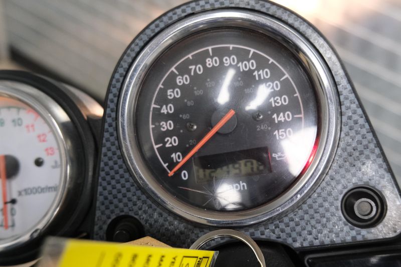 USED 2001 SUZUKI SV650 Image 21