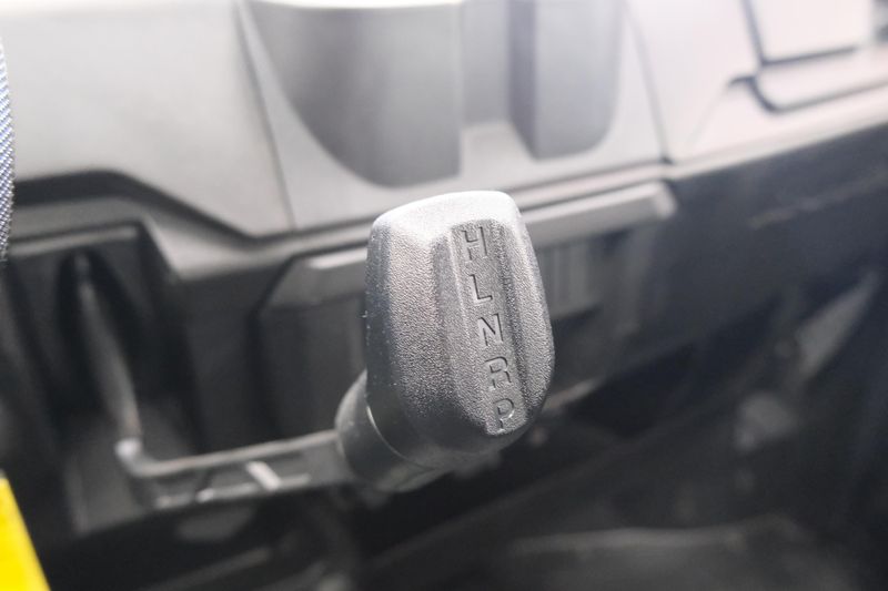 NEW 2026 POLARIS RANGER CREW 1000 PREMIUM Image 16