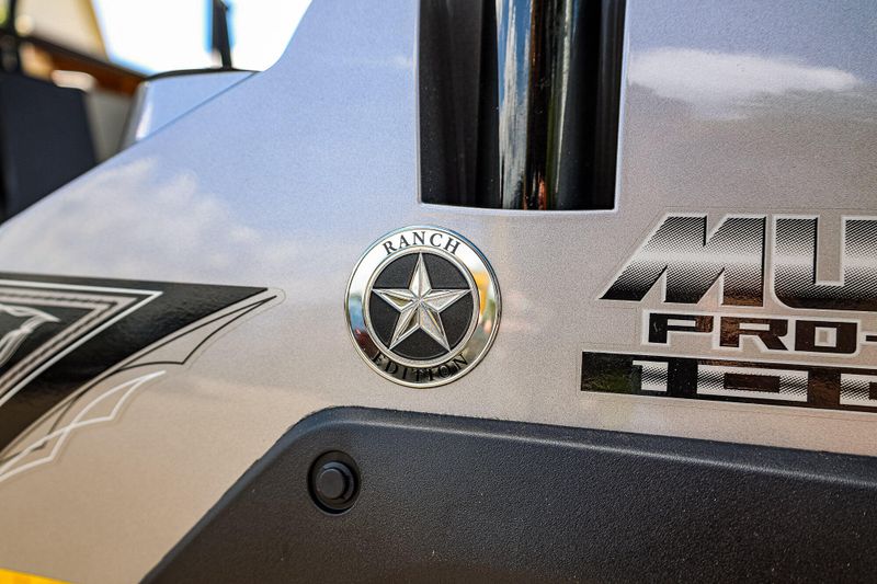 New 2026 Kawasaki MULE PROFXT 1000 LE RANCH EDITION   METALLIC PHANTOM SILVER Image 28