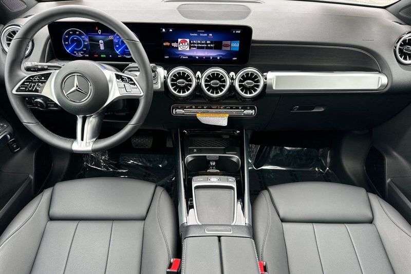 2024 Mercedes-Benz EQB 300Image 15