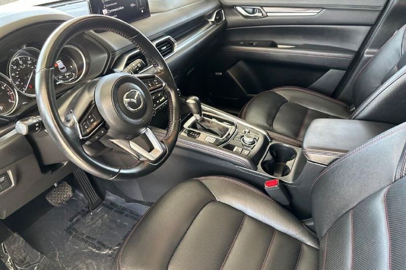 Used 2025 Mazda CX-5 2.5 S Carbon EditionImage 9