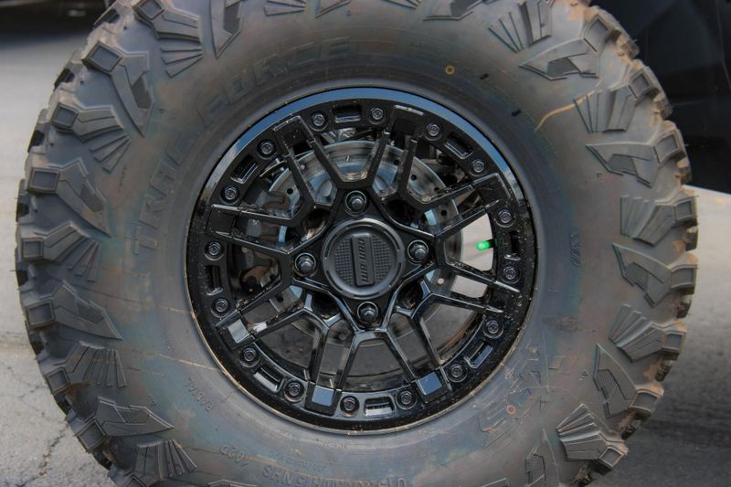 2025 Can-Am MAVERICK X3 MAX X RS TURBO RR WITH SMARTSHOX TRIPLE BLACK Image 14