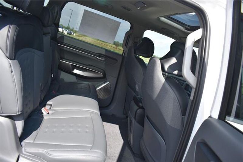 New 2026 Kia EV9 WindImage 16