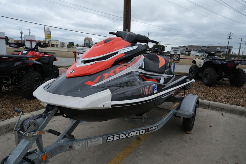 2017 Yamaha VXR CARBON AND LAVA Image 7