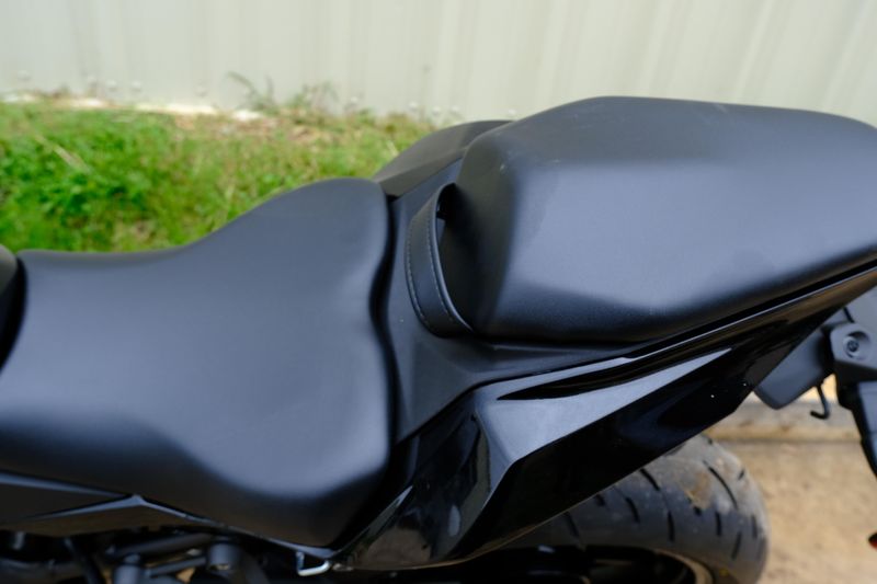 New 2025 Kawasaki NINJA ZX4R ABS METALLIC SPARK BLACK Image 11