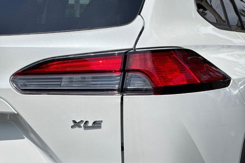 New 2026 Toyota Corolla Cross XLEImage 31