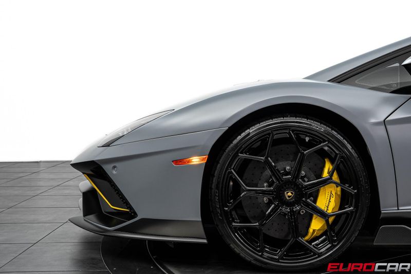 2022 Lamborghini Aventador LP 780-4 Ultimae *HUGE CARBON OPTIONS * FULL PPF*Image 15