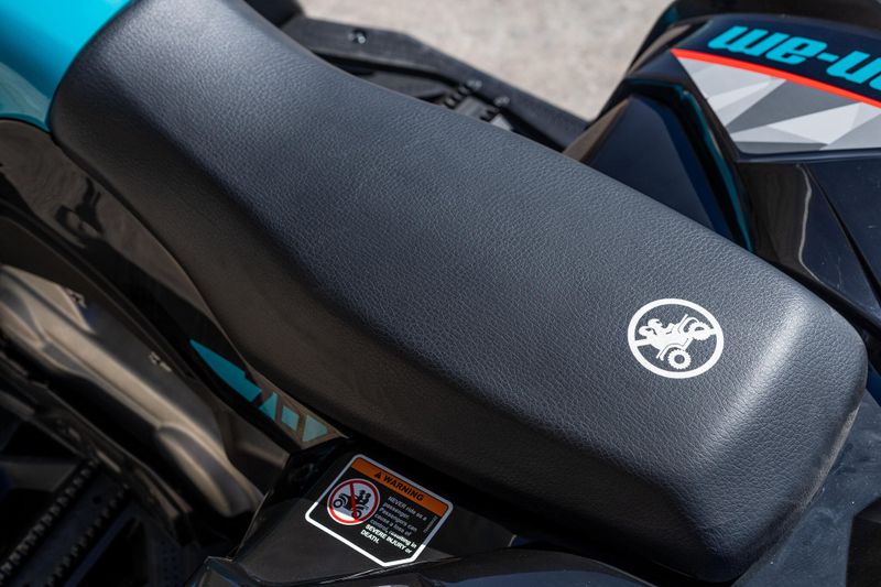 New 2025 Can-Am RENEGADE 70 EFI ICEBERG BLUE AND BLACK Image 10