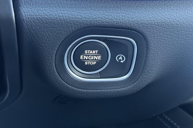 New 2026 Mercedes-Benz GLS 450Image 21