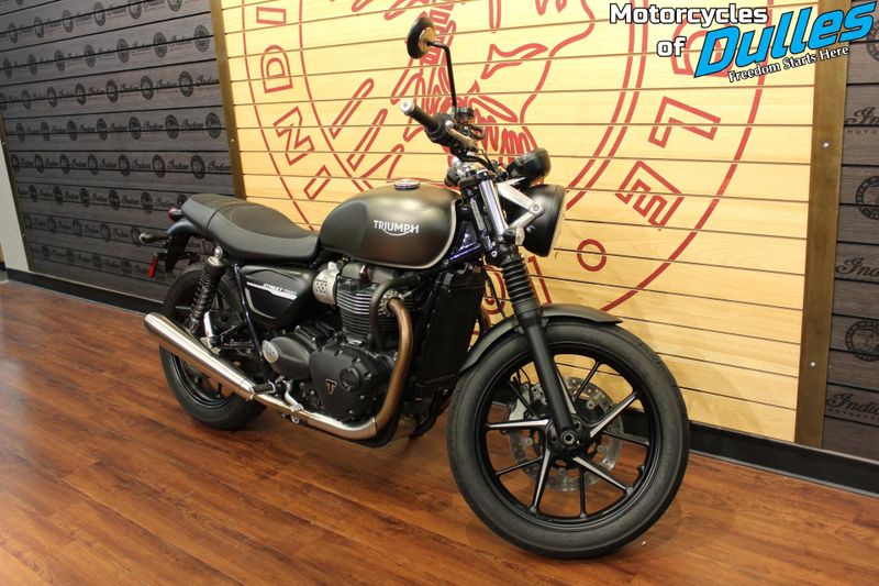 2020 Triumph Street Twin Image 2