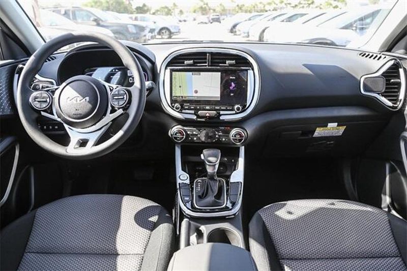 New 2025 Kia Soul SImage 5
