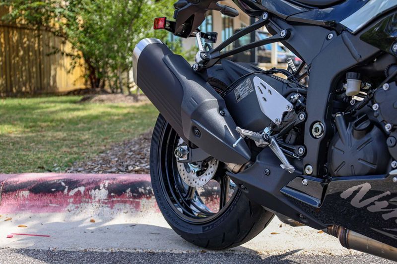NEW 2026 KAWASAKI NINJA ZX6R ABS Image 11