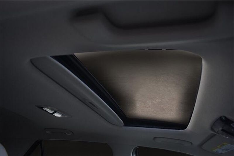 New 2025 Kia Niro EX TouringImage 12